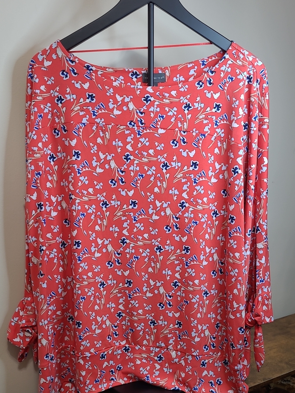 The Limited Coral Floral Open Sleeve Blouse size 2X